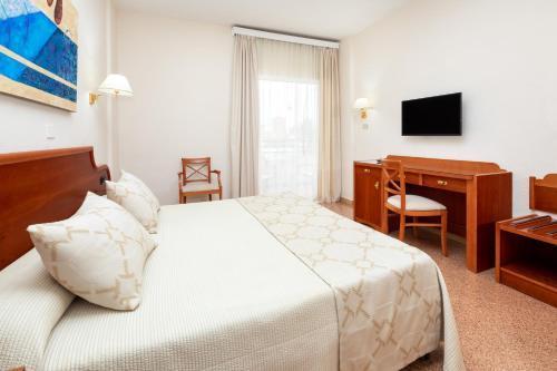 เอชซี โฮเทล มาเฆก Hotel ปูแอร์โตเดลาครูซ ภายนอก รูปภาพ
