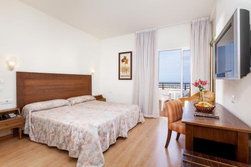 เอชซี โฮเทล มาเฆก Hotel ปูแอร์โตเดลาครูซ ภายนอก รูปภาพ